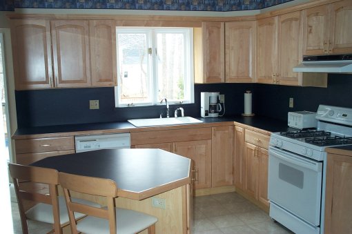 Kitchen Sink and Island